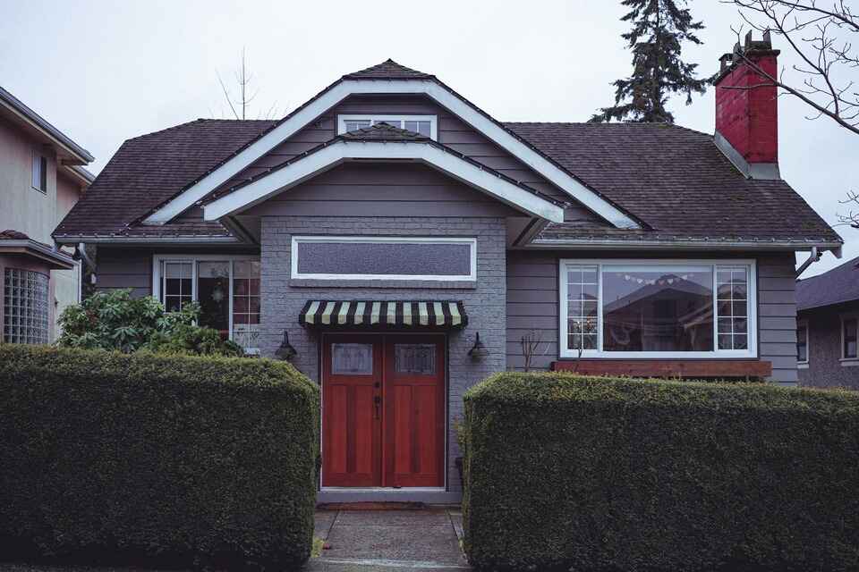 Essential Repairs Before Selling Your Home