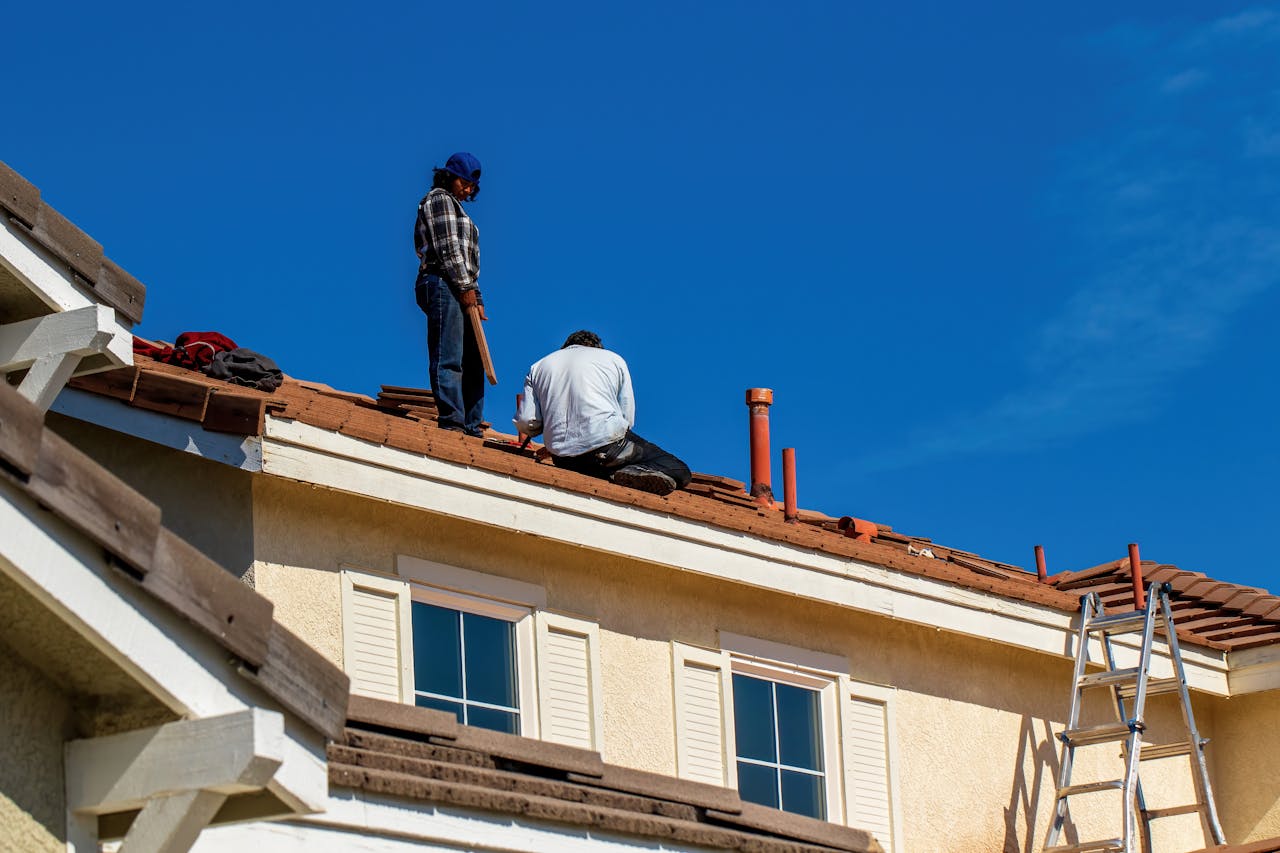 Signs You Need Roof Repairs Before Problems Worsen
